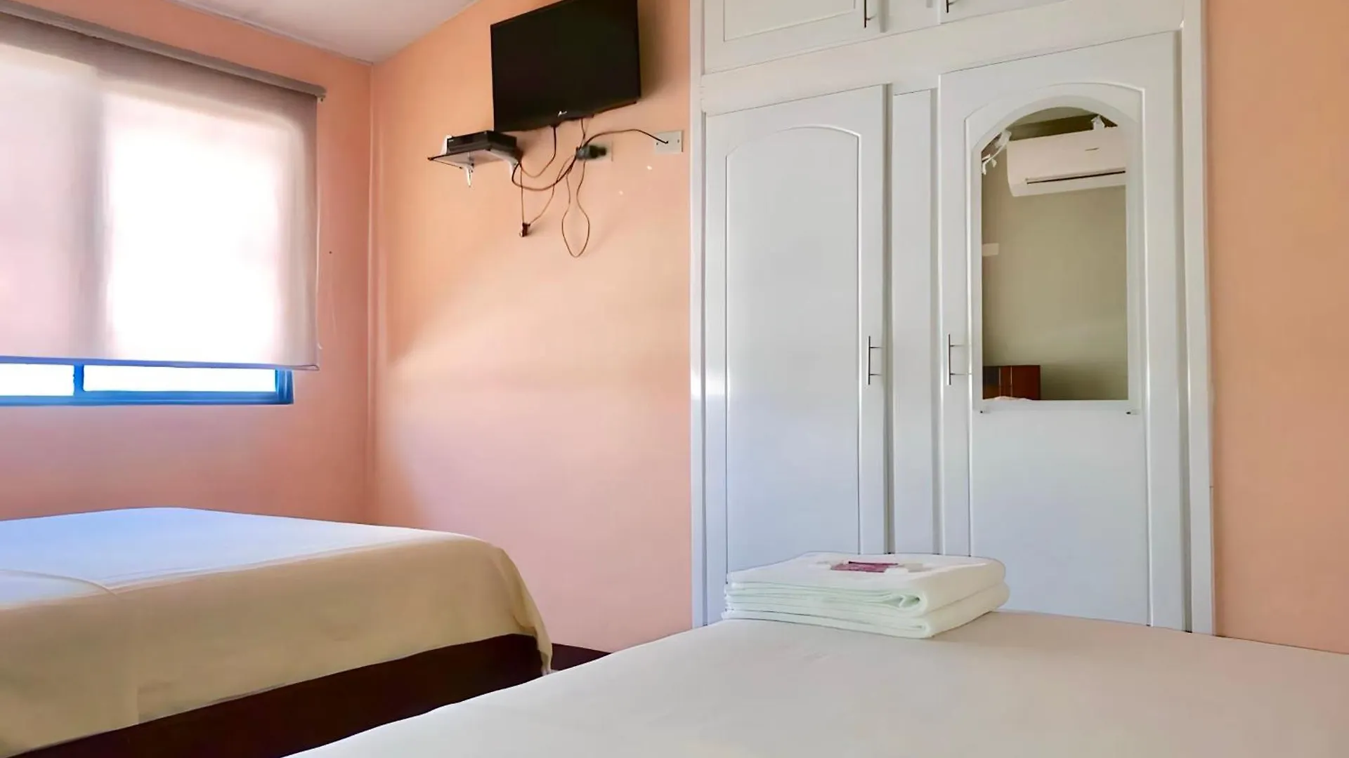 Villa Garza Inn Guayaquil Ecuador